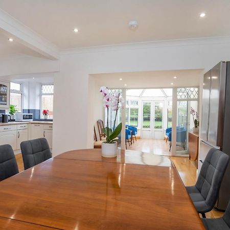 Five Bedroom Holiday House York Centre - Peace House - 56 Sycamore Terrace Экстерьер фото