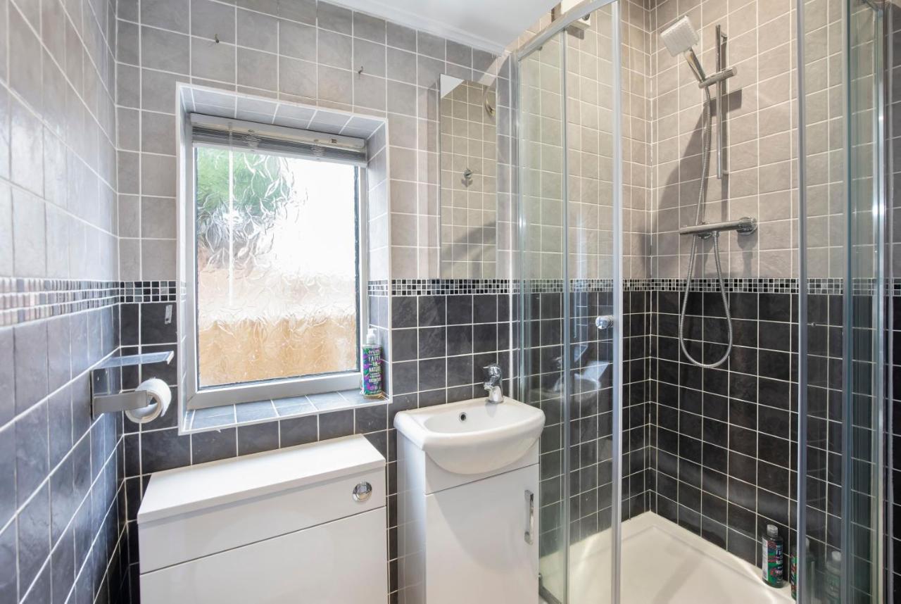 Five Bedroom Holiday House York Centre - Peace House - 56 Sycamore Terrace Экстерьер фото